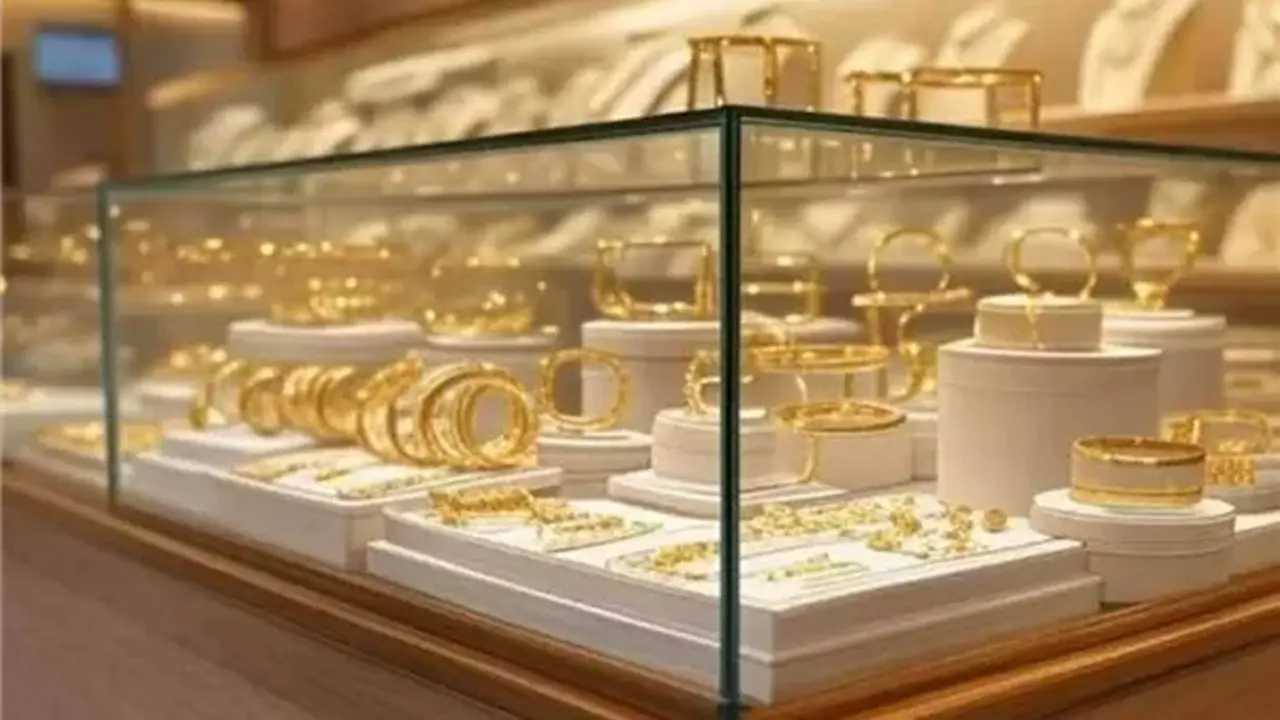 تغيرات جديدة في سعر الذهب تثير تساؤلات المستهلكين حول قيمة المعدن الأصفر